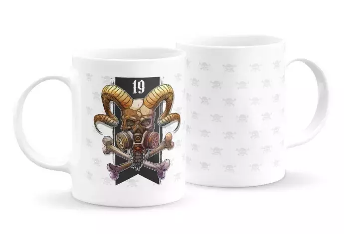 Koponyás bögre 4