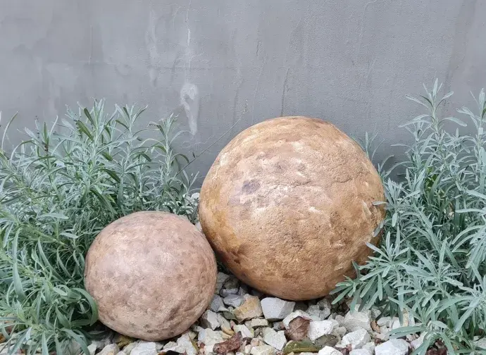 Gömb kaspó – L – barna-üres