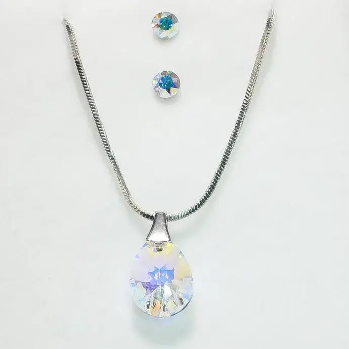 Swanis ékszerszett csepp medállal - AB színváltós