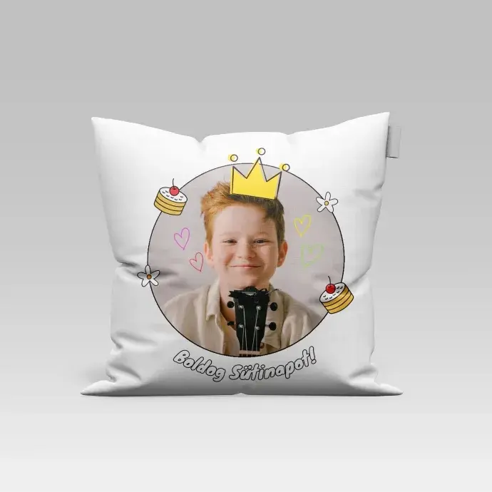 Párna - Boldog sütinapot! - korona