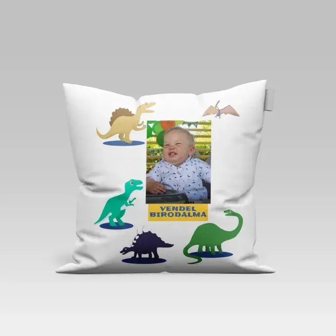 Párna - Kisfiú birodalom