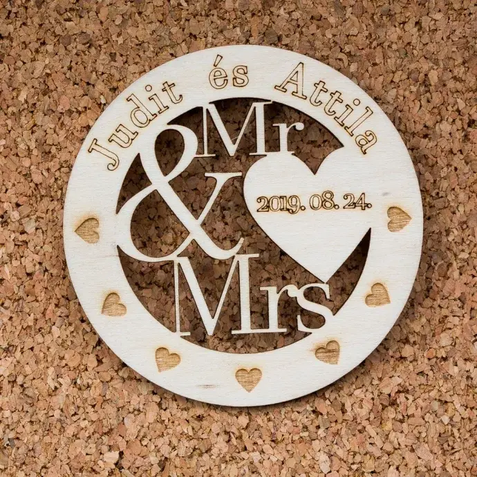 Esküvői köszönőajándék, poháralátét - Mr. &amp Mrs.