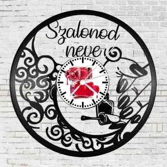 Bakelit óra - műköröm (saját névvel)