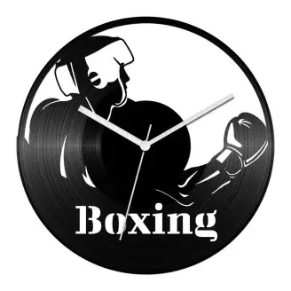Ökölvívó bakelit óra