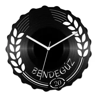 Férfi neves sörös logós bakelit óra