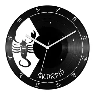 Skorpió csillagjegyes bakelit óra