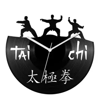 Tai chi bakelit óra