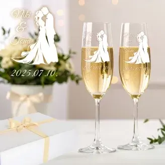 Esküvői pár egyedi pezsgős poharak díszdobozban