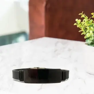 Gumi karkötő - gravírozható - Fekete