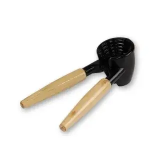 Kézi dió és mogyorótörő