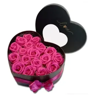 Szappanrózsa szívbox, ablakos rózsadoboz - pink - S + led világítással 