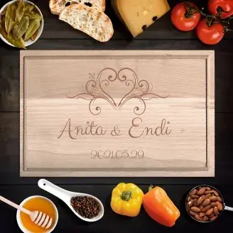 Romantikus no.1 vágódeszka - kicsi