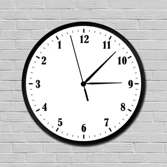 Visszafelé járó fordított falióra