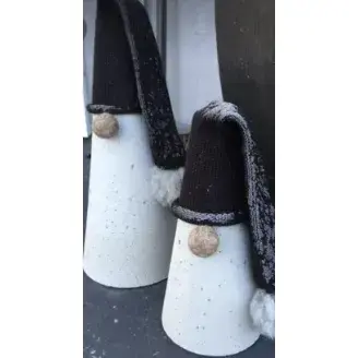 Beton manó- kicsi-textil sapkás